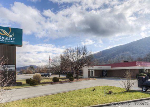 Econo Lodge Inn & Suites Norton Exterior photo